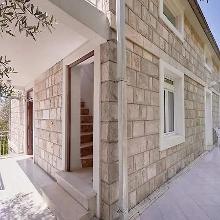 Apartmani Kuca U Maslinama Sveti Stefan Exterior photo