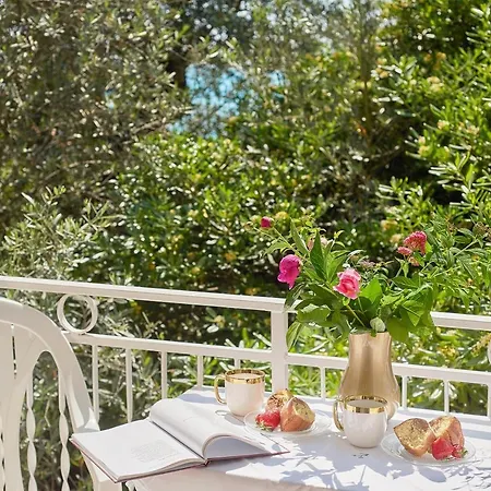 Apartmani Kuca U Maslinama Sveti Stefan Exterior photo